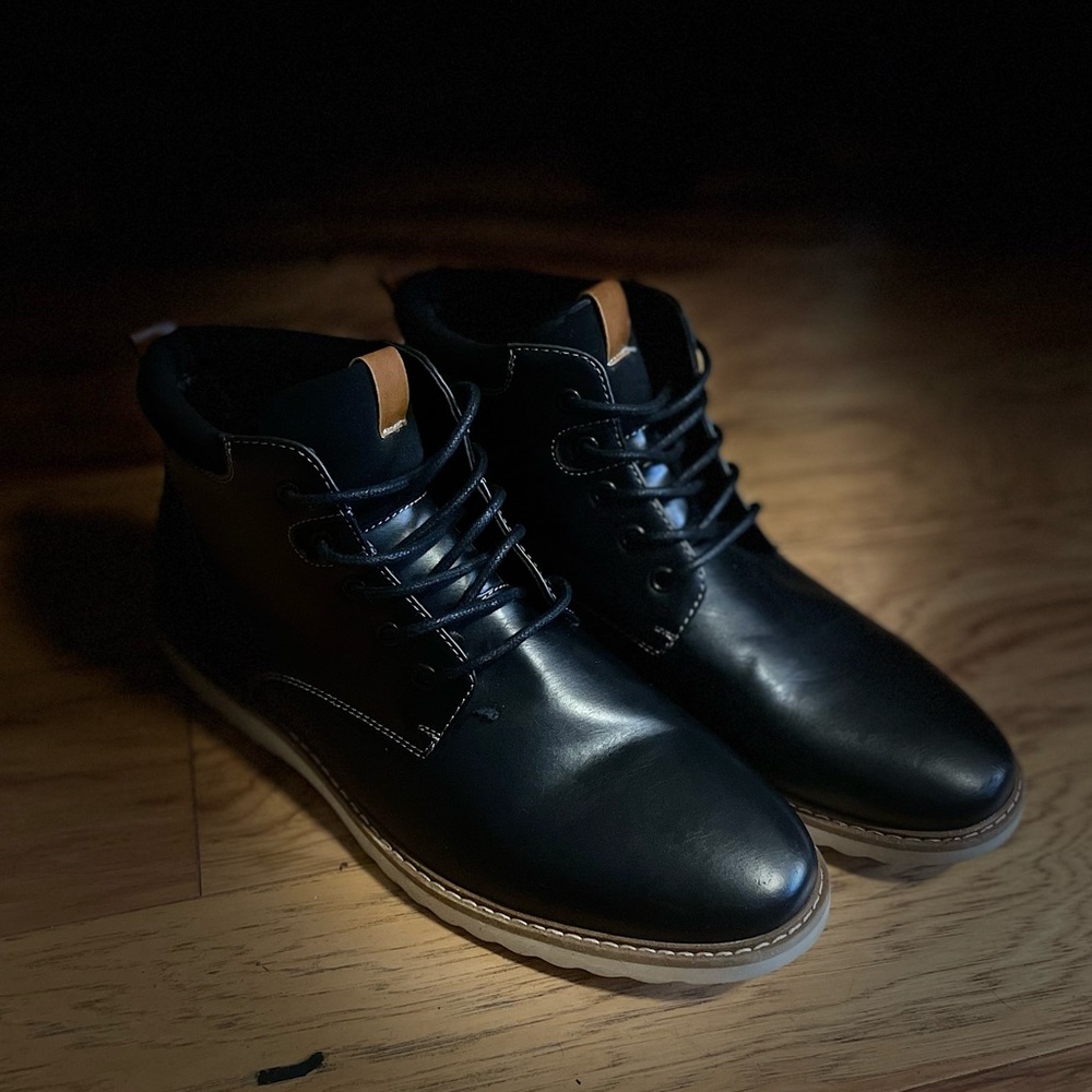 Men’s sz 11 Boots
